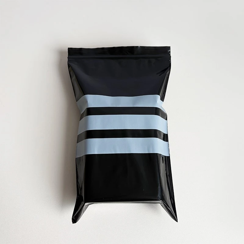 Black poly shipping bags Black poly shipping bags